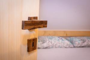 House On The Hill (Hiška Na Griču)