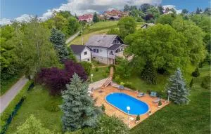 Holiday Home With Pool Near Varaå¾Din - Škriljevec