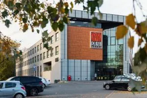 华沙广场酒店 - 简基