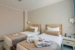 Deluxe Twin Room room in New Era Hotel