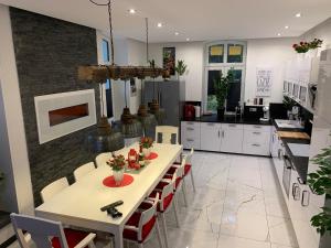 Appartamento Wieko Ferienwohnungen - Luxus pur im Prinz von Preu&szlig;en, Erdgeschoss Bad Elster Germania