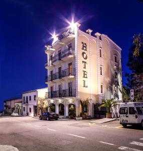 Hotel Villarosa con Vespa Rent