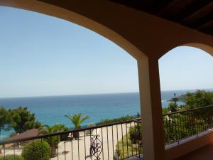 Two-Bedroom Apartment Sea View