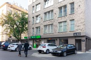 Apartment NEARTO Old Town Miodowa Parking