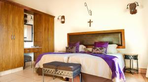 Zebula 8 Bedroom Lodge – IV1