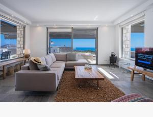Red Rock Villa Sea View & Infinity Pool