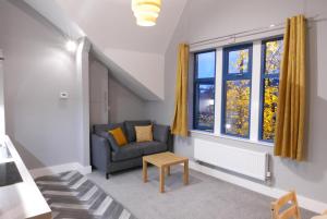 1 bed Apt close to Leeds Arena Sleeps up to 4 people F5