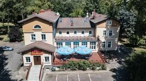 Dworek Brodowo Restauracja Hotel Przyjęcia - 弗热希尼亚