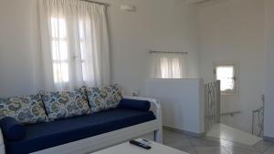 Petroto Abodes