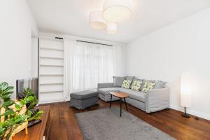 Apartment with Balcony room in Apartments Cracow Ślusarska by Renters