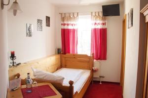 Single Room with Private Bathroom room in Weißer Löwe
