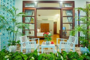 Tropical Garden & Pool Villa