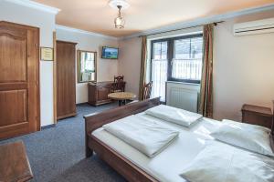 Superior Double Room with Balcony and Free Parking room in Garni Hotel Terano