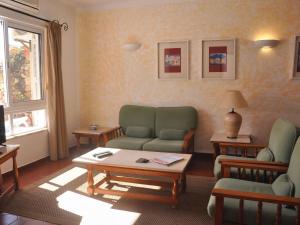 Villa in Vilamoura with Pool & Terrace