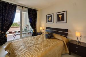 3016 Las Canas beach, first line beach Marbella golden mile