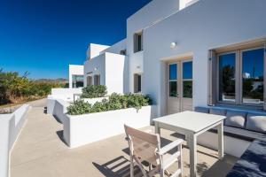 Milia Gi Suites Milos Greece