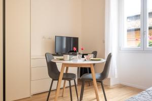 Residence delle Erbe by Studio Vita