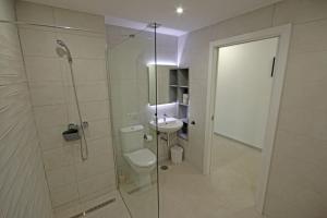 MARINEDA by RENTMEDANO newly renovated, ocean view, wifi, parking, pool