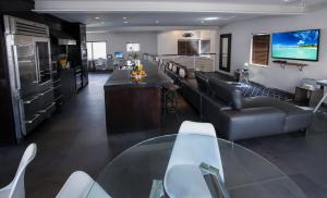 Posh South Beach