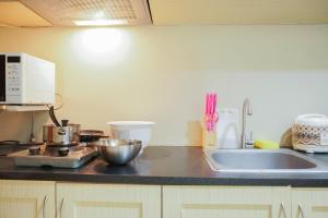 3BR Executive Residence at Grand Palace Kemayoran by Travelio