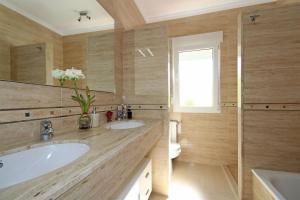 Frederique by Aguilarent