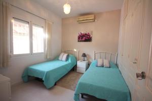 Charlotte by Aguilarent