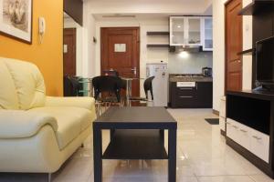 Strategic 2BR @ Galeri Ciumbuleuit 1 Apartment By Travelio