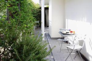 Penthouse Apartment with Terrace - Split Level room in Crispi Luxury Apartments - My Extra Home