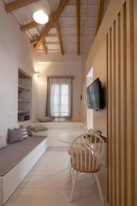 l anima boutique suites Skiathos Greece