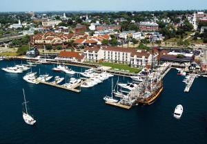 The Newport Harbor Hotel & Mar..