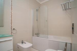 Central Modern 2 Bed Apartment Armacao De Pera