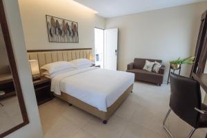 Rovira Suites