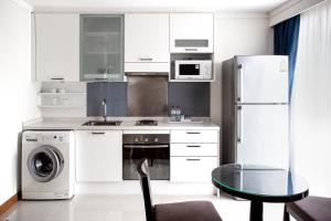 D Varee Montara Thonglor 25