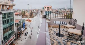 Sky hotel 390 QUang Trung Thành phố Uông Bí tỉnh Quảng Ninh