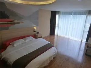 Thank Inn Plus Hotel Guangxi Liuzhou Donghuan Road Hualinjundi - Rongshui