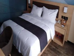 Thank Inn Plus Hotel Henan Kaifeng Tongxu county Renmin Road - كايفنغ