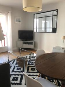 Appartements Appart 2 pieces avec parking QUARTIER DU LAC : photos des chambres