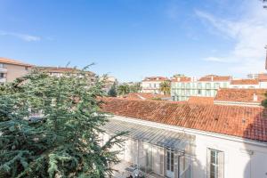 MARTINEZ HOTEL AREA: Modern 3 bedrooms w terrace