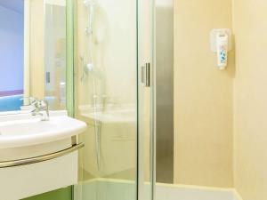 Hotels Hotel Ibis Budget Nantes Nord St Herblain : photos des chambres