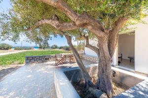 Giannis Studios Kimolos-Island Greece