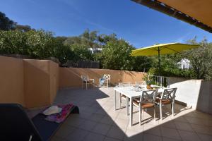Comfort One-Bedroom Apartment ( 2-4 people) room in Résidence Chiar' Di Luna