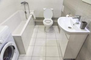 Cozy apartment in a new building close to the downtown