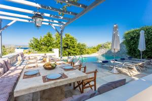 Villa Scirocco Spetses Greece
