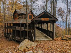 Three-Bedroom House room in New Listing! “Our Together Place” Custom Cabin Cabin