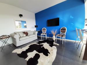 CASA AZUL Primera linea mar I Playa Mansa Parada 10 Edificio Isla de Gorriti