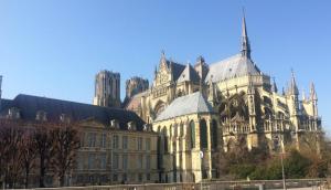 Appartements LE NID DES ROIS, a 2 pas de la Cathedrale : photos des chambres