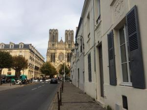 Appartements LE NID DES ROIS, a 2 pas de la Cathedrale : photos des chambres