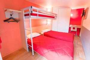 Hotels Premiere Classe St Quentin : Chambre Triple