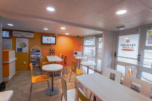 Hotels Premiere Classe St Quentin : photos des chambres