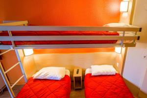 Hotels Premiere Classe St Quentin : photos des chambres